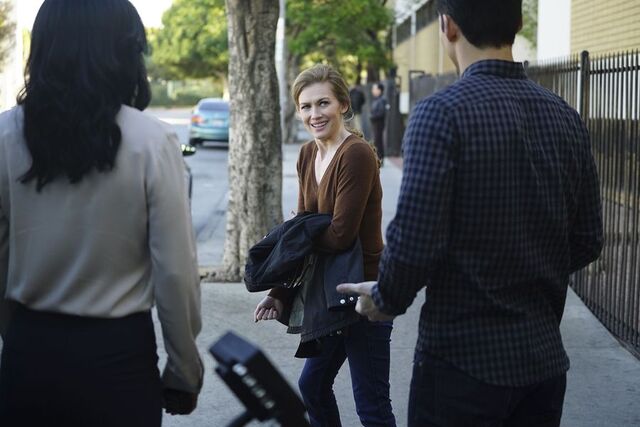 File:1x03-2.jpg