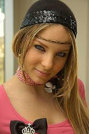 File:BelindaChick.png