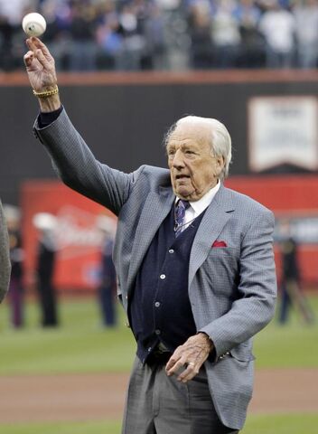 File:Ralph-Kiner-throws-out-the-first-pitch-on-Opening-Day-at-Citi-Field-in-New-York.jpg