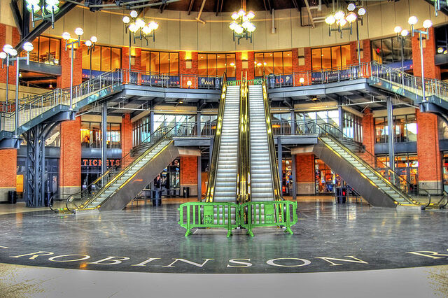 File:800px-Jackie Robinson Rotunda.jpg