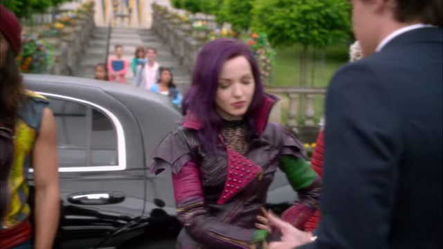 File:If Only-Dove Cameron48.png