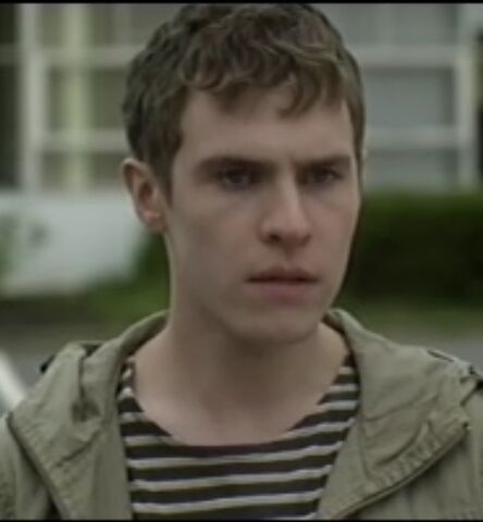 File:Iain De Caestecker (tvs - The Fades) - Paul.jpg