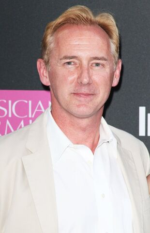 File:David-whalen-premiere-the-fault-in-our-stars-01.jpg