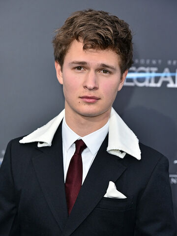 File:Ansel-elgort-600x800.jpg