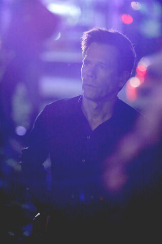 File:The Following 1x05-17.jpg