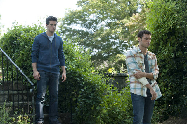 File:1x03 PaulAndJacob.jpg