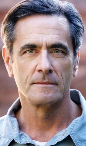 File:Robin Thomas.jpg