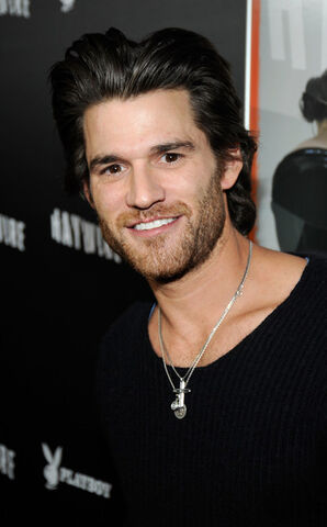 File:Johnny whitworth 1.jpg