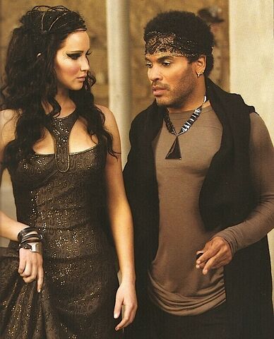File:Katniss cinna parade.jpg