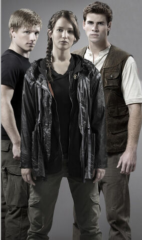 File:HungerGamesFilm2.jpg