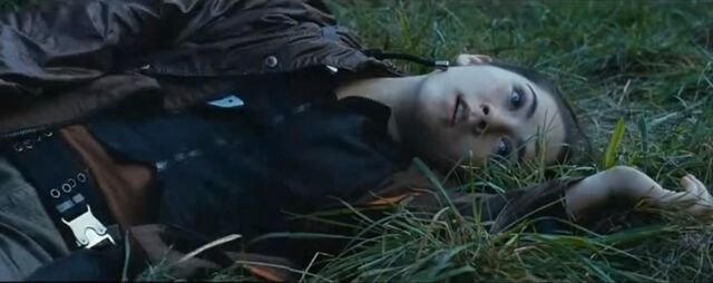 File:Clove's corpse (full body).jpg