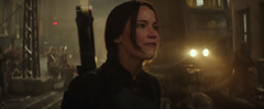 Katniss hablandole a los soldados de El Hueso.png