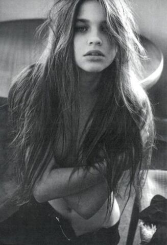 File:Holly Indigo.jpg