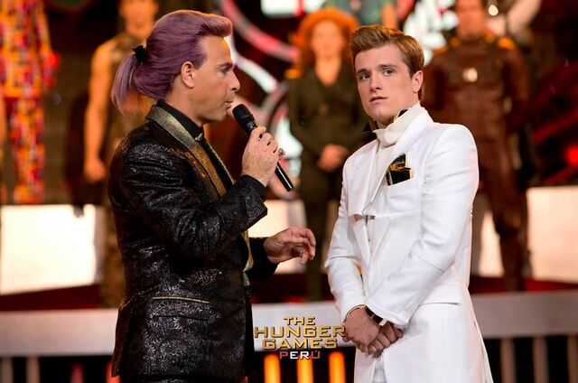 File:Peeta-Catching-Fire-Interview.jpg