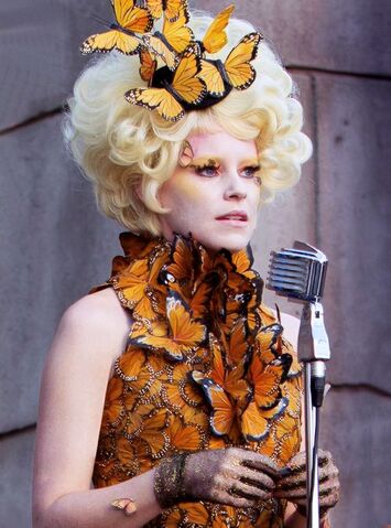 File:EffieTrinket.jpg