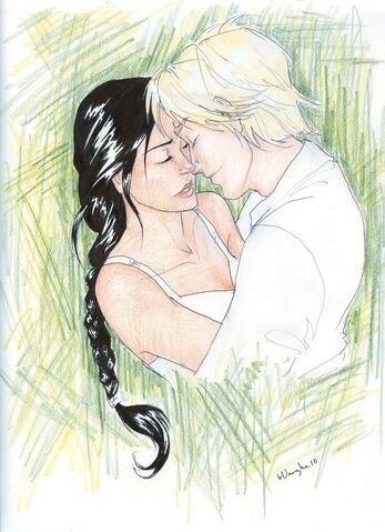File:Katniss and Peeta 2.jpg