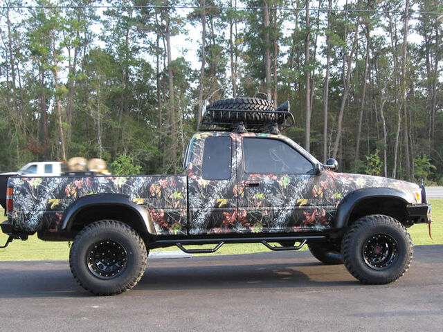 File:Hunting truck.jpg