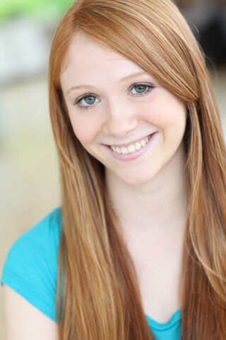 Файл:Liliana Mumy.jpg