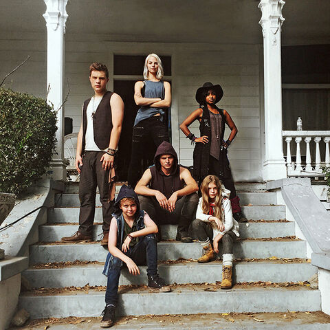 File:Maximum-ride-02.jpg
