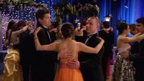 Seandebbiedarincourtneydancing