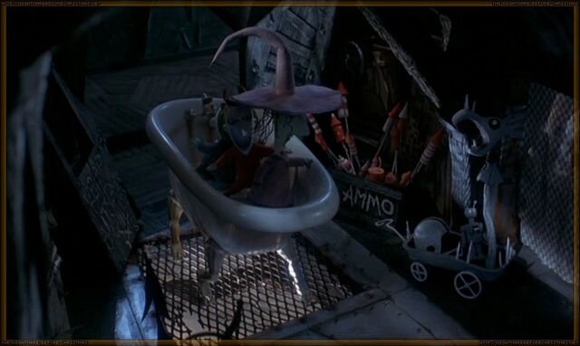 File:Chapter 08 - Kidnap the Sandy Claws - 037.jpg