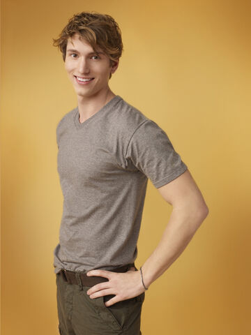 File:Alek 01.jpg