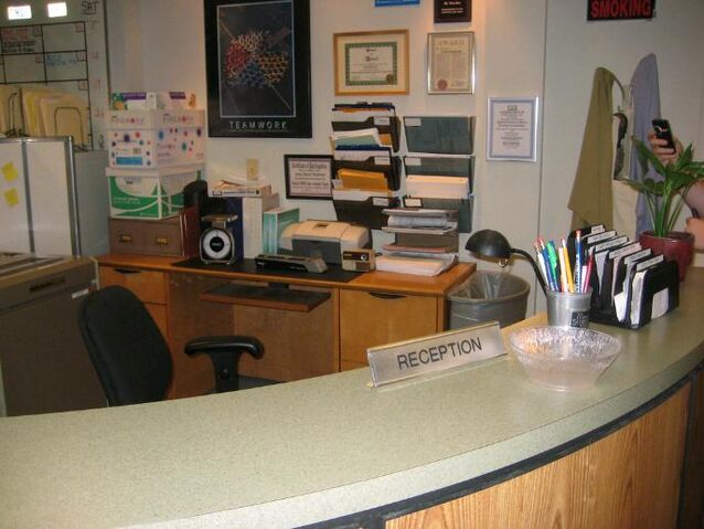 File:ReceptionDesk.jpg