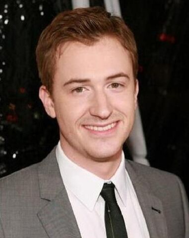 File:Mazzello.jpg