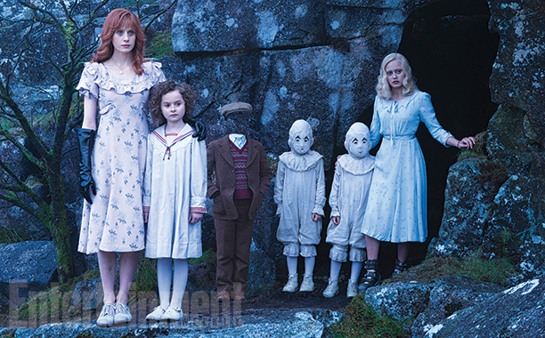 File:Miss-Peregrine-002C.jpg