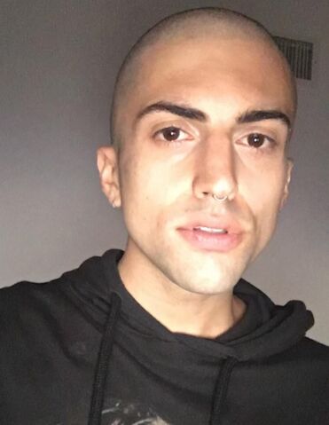 File:MitchGrassi Bald.jpg