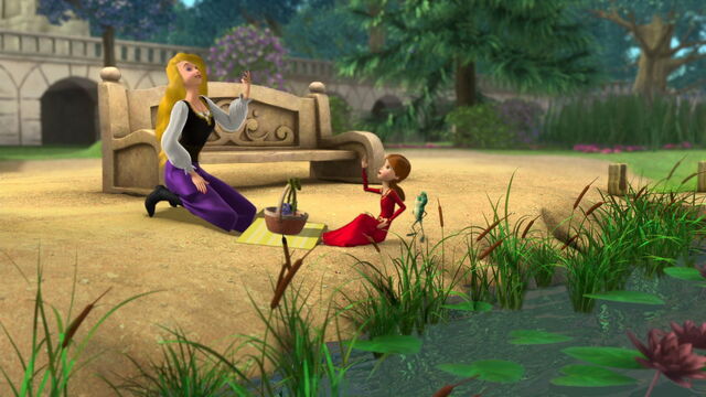 File:Odette and Alise having a pickinik near near the lake..jpg
