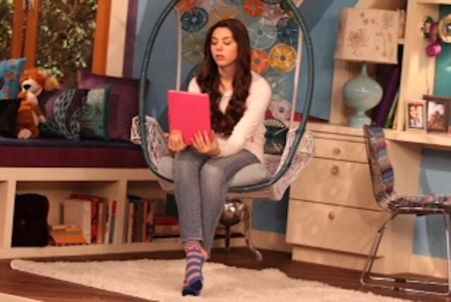 File:Thundermans-set2.jpg