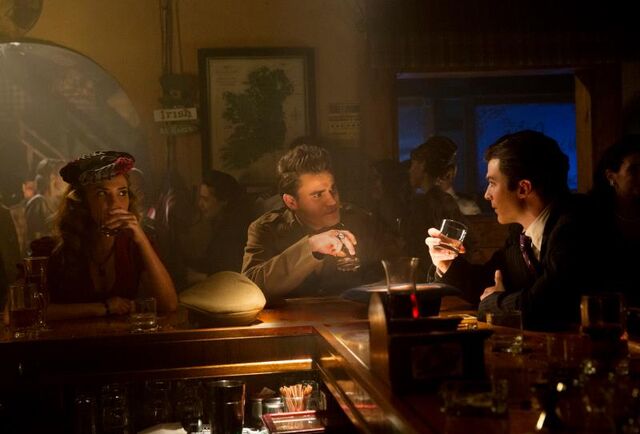 File:Stefan, Damon e Lexi.jpg
