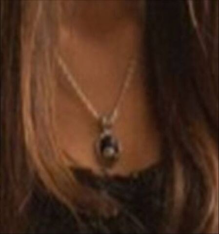 File:New necklace.jpg
