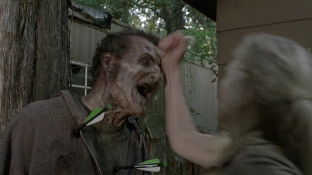 Archivo:TWD 1413.jpg