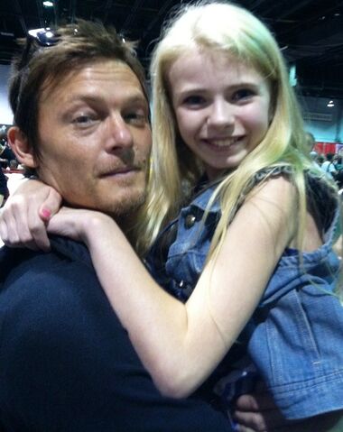 Datei:Norman Reedus und Ady Miller.jpg