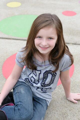 Datei:Kylie Szymanski.jpg