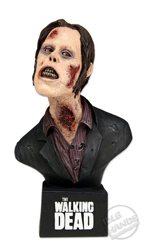 Datei:Walking Dead Büste Nr. 2.jpg