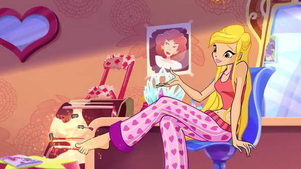 File:Stella 5 Pijama.png