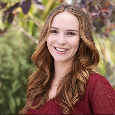 File:Camryn-Grimes-2014.jpg