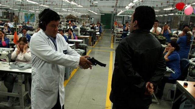 File:Bulletproof-clothing.jpg