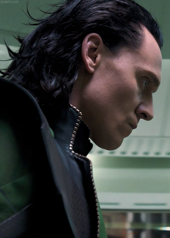 File:Loki-loki-thor-2011-32724654-500-700.png