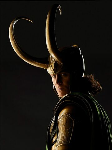 File:Tom-Hiddleston-Loki-loki-thor-2011-33839441-766-1024.jpg