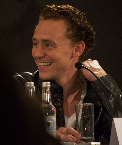File:503px-TomHiddlestonApr2011.jpg