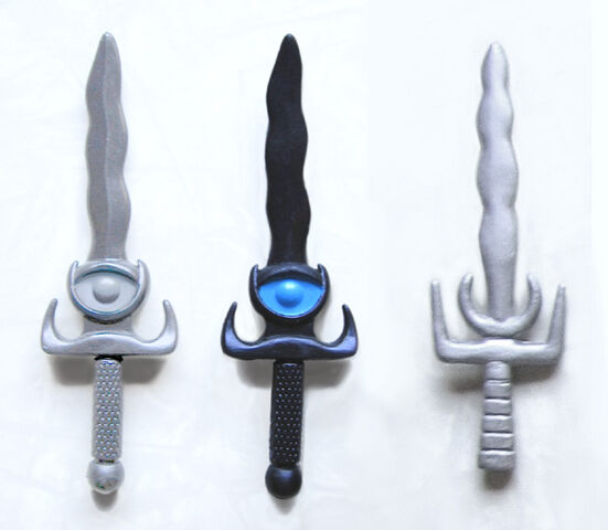 File:Ratar-O Dagger Variations.jpg