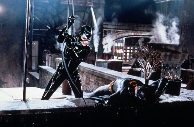File:CatwomanFightingBatman.jpg