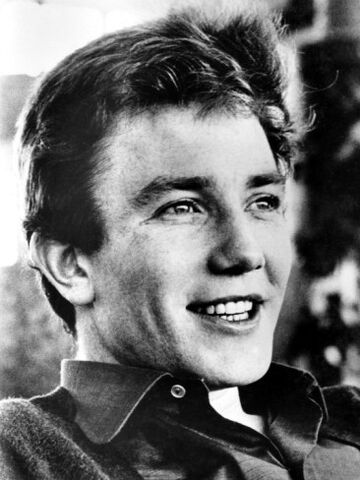 File:AlbertFinney.jpg