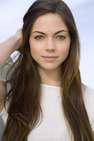 File:Cast Caitlin Carver.png