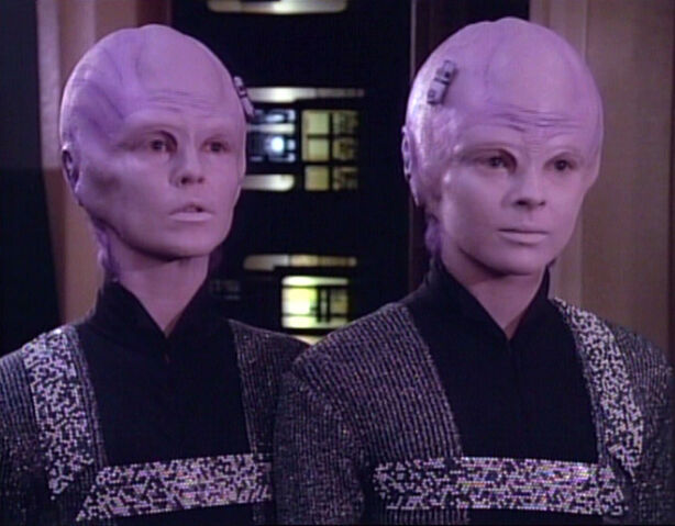 File:TNG1.1611001001.jpg