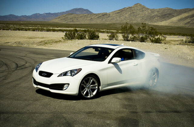 File:2012 hyundai genesis coupe-pic-7374144431036182321.jpeg